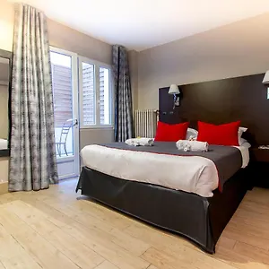 فندق ميجني أوبرا مونتمارتر, باريس